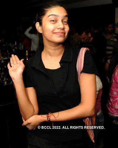 DJ Miss Cady and Marie at Distil, ladies night on Friday - Photogallery