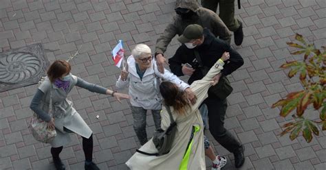 Belarusian Police Crack Down First, Ask Questions Later, Violence ...