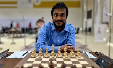 Aravindh Chithmabaram beats Salem to claim sole lead in Sharjah