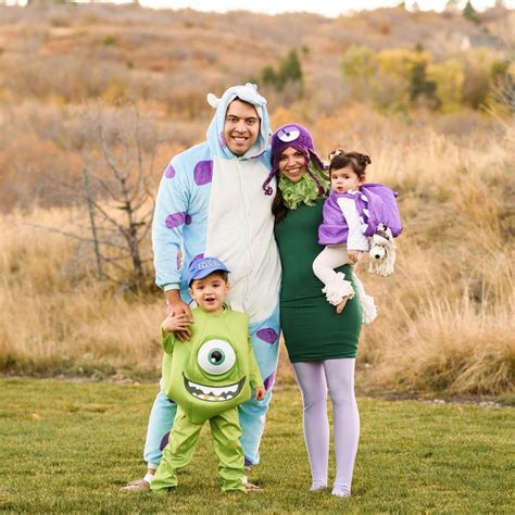 18 Best Disney Family Costumes For 4 - ThatDisney Fam