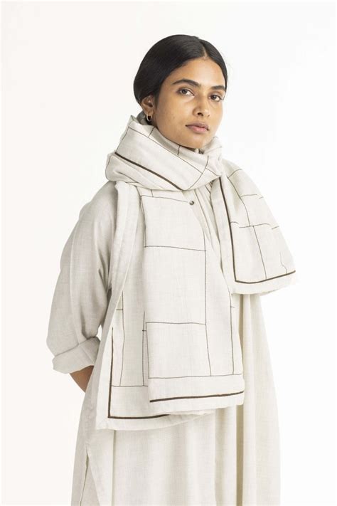 Scarf- Beige Embroidery – Three Clothing