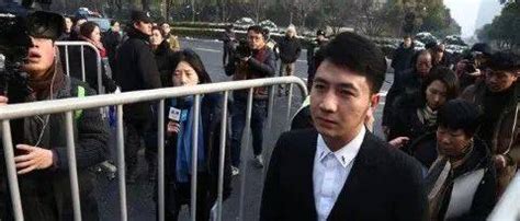“鸭王”何浩文与“大律师”林作争港姐_手机新浪网