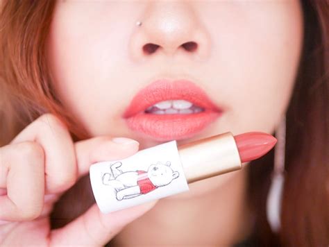 Lipsticks, Not Diamonds, Are a Girl