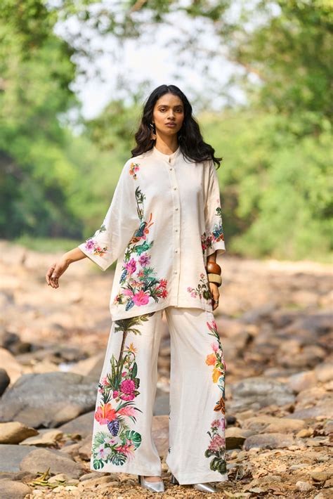 dash and dot: Women's Tops Online - T-shirts, Shirts & Tops For Women