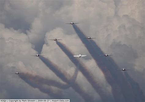 Quonset State Airport (OQU) Photo