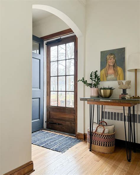 15 Small Entryway Designs That Are Big on Style