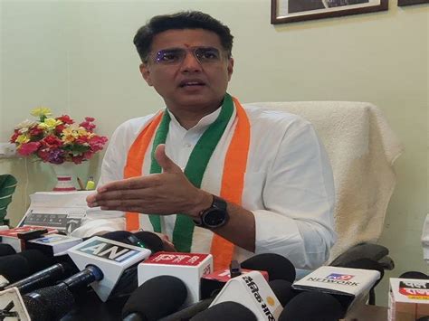 'Central govt running on crutches', says Pilot