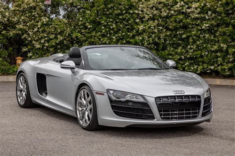 Audi R8 Spyder Silver
