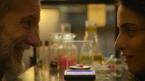 Stream saas-bahu-aur-flamingo Online | Watcho