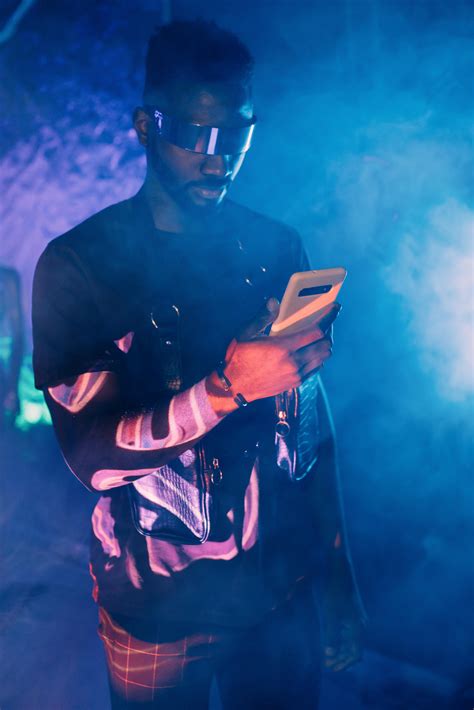 Tech Enthusiast 的图像结果