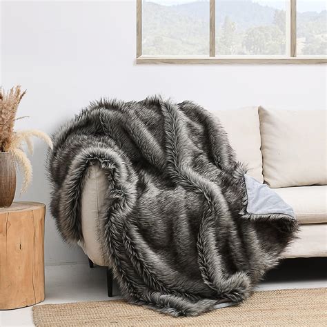 Amazon.com: HORIMOTE HOME Luxury Plush Faux Fur Throw Blanket, Long ...