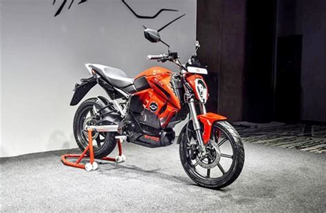 Revolt Motors targets speedy sales in Gujarat, opens showroom in Surat ...