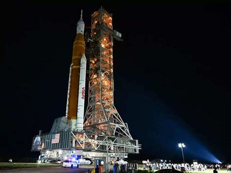 NASA to roll out giant US moon rocket for debut launch - Giant US moon ...