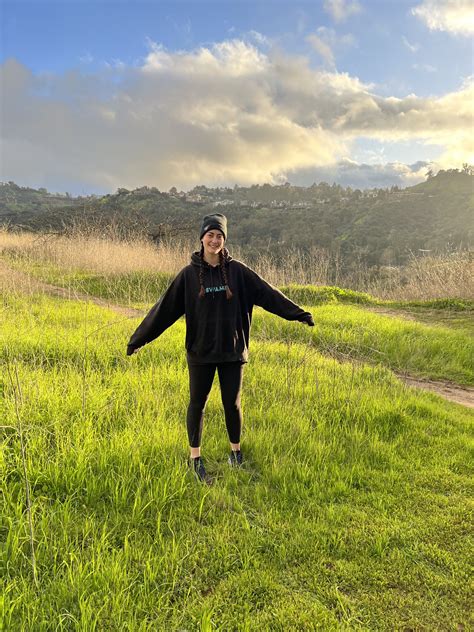 TW Pornstars - 1 foto. Lily Alcott. Twitter. It’s my birthday today! Would you take me hiking or ...