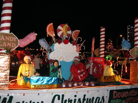Unique Ideas For Christmas Parade Floats : rock and roll parade float ...