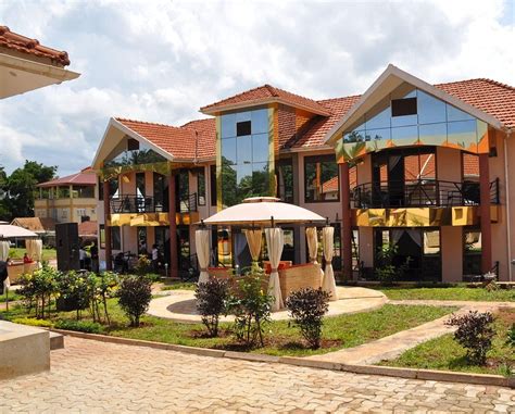 SIGNATURE HOTEL APARTMENTS (Jinja) - Hotel Reviews, Photos, Rate ...