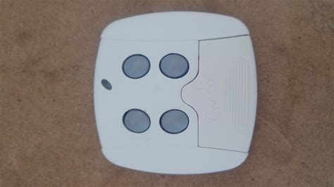 Rezultat imagine pentru Programmer Telecommande BFT Deimos