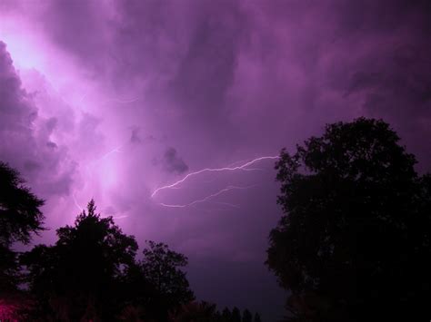 闪电, 天气灯, 风暴, 黑暗, 云彩, 令人印象深刻, 紫色空气高清大图，无版权商业图片免费下载
