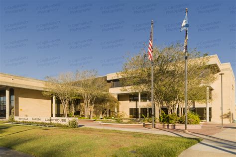 Iberville Parish Courthouse (Plaquemine, Louisiana) | Stock Photos