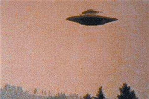 「UFOでは？」 中国北京などで“正体不明の飛行物体” 目撃情報相次ぎSNSで話題に | TBS NEWS DIG