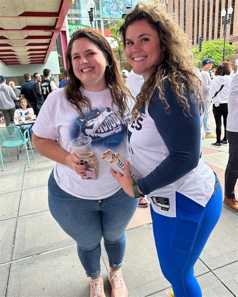 Sugar | a lil throwback to celebrate this sister weekend 🥰 @hunnie_bunns #sisters #sisterweekend ...