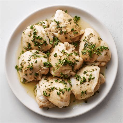 Poached Chicken Thighs – 5 Easy Steps for Perfect Results