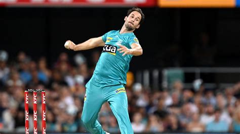 VIDEO | Lewis Gregory summarizes 2020 by landing delivery at silly ...