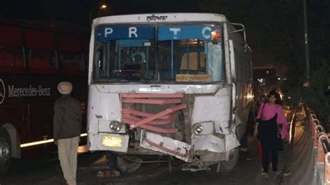 ਸਵਾਰੀਆਂ ਉਤਾਰ ਰਹੀ ਬੱਸ ਨੂੰ ਪਿੱਛੋਂ ਆ ਰਹੀ ਬੱਸ ਨੇ ਮਾਰੀ ਟੱਕਰ