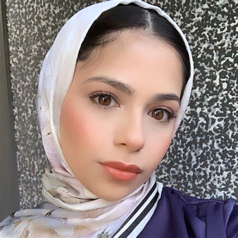 Sayma - Philosophy teacher - ₹2077/h