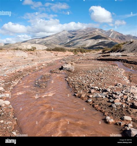 Layered sedimentary rocks in the colorful valley of the Rio Grande ...