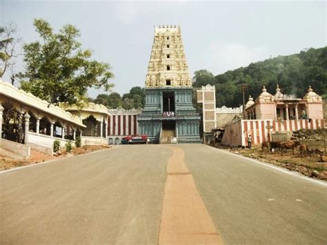 अमरावती। धर्मादा मंत्री वेलमपल्ली श्रीनिवास ने यहां बताया कि अतिरिक्त ...