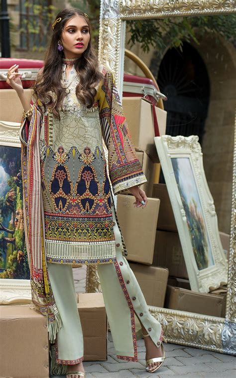 Threads & Motifs Luxury Lawn Collection 2019 – Design - 5583 – YourLibaas