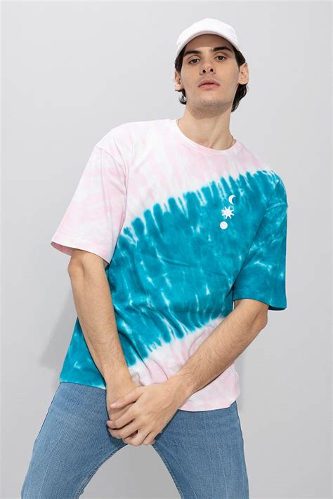 Buy Men's Intersection Pink Oversized T-Shirt Online | SNITCH