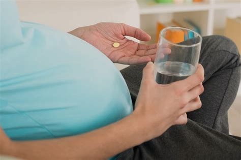 Manfaat Suplementasi Vitamin D Selama Masa Kehamilan - Alomedika