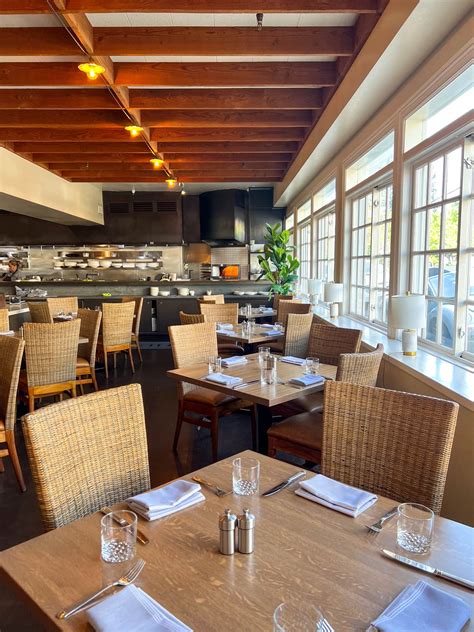 The Best Restaurants in Sonoma Plaza, California - Feastio