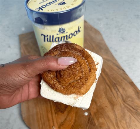 Churro Ice Cream Sandwich - Tillamook
