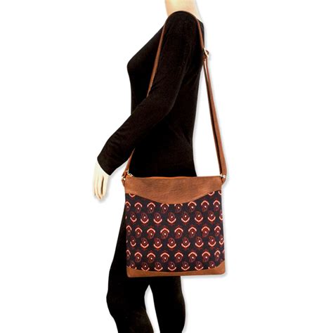 Black Buta Block Printed Messenger Bag – Crafthues