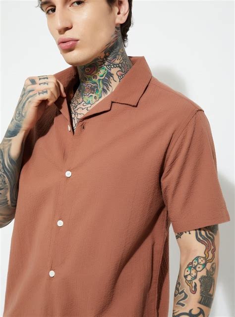 Buy URB_N Men Textured Regular Fit Shirt Online at just Rs. 899.0 ...