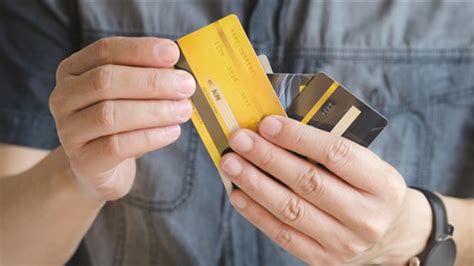 கிரெடிட் கார்டு வச்சு இருக்கீங்களா? அப்போ முதல்ல இதை படிங்க.. ரொம்ப ...