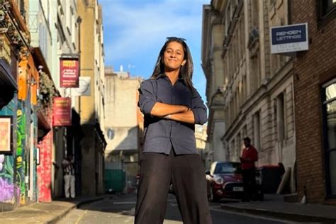 Richa Ghosh Biography: Cricket, Wiki, Age, Family, Career, Records ...