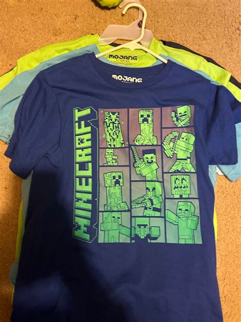 Pin by Adam on Minecraft clothing | Mojang minecraft, Minecraft outfits ...