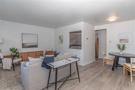 Gallery - Circle Park Apartments in Chicago, IL