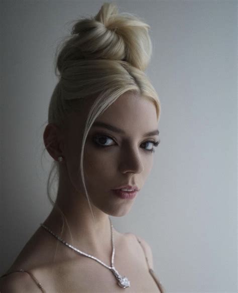 Olive Oomph — Ashley Matheson [smashedely]