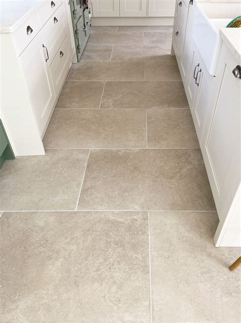 Merestone Lime 90x60cm | Limestone Effect Porcelain Tile in 2024 ...