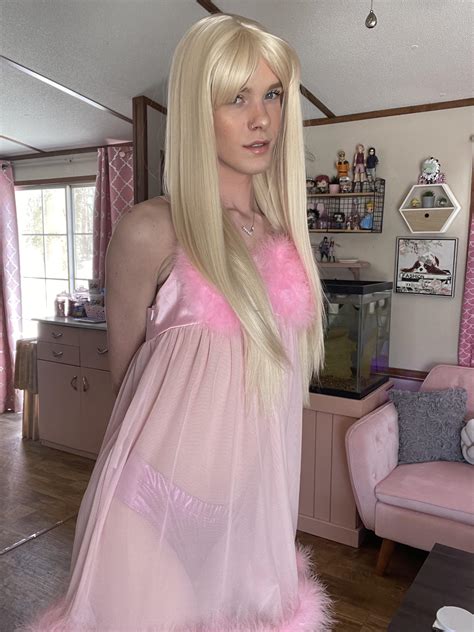 339 best u/gayprettyboi images on Pholder | Femboy, Crossdressing and Trap Cuties