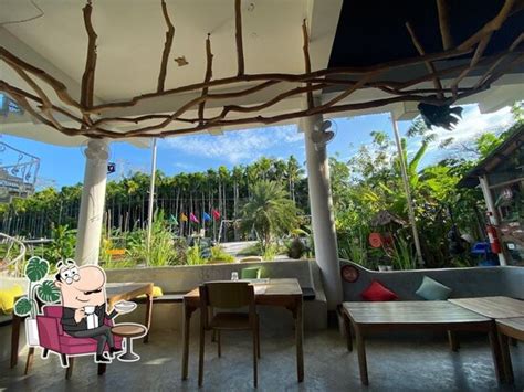 Cafe 4 - Restaurant menu, prices and reviews