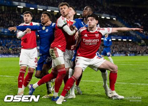 Premier League corner kicks spark controversy as crowded set pieces ...