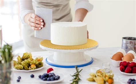 Buy BAKEFY 5 piece 10 inch Round Cardboard Cake Base Circle Mousse Cake ...