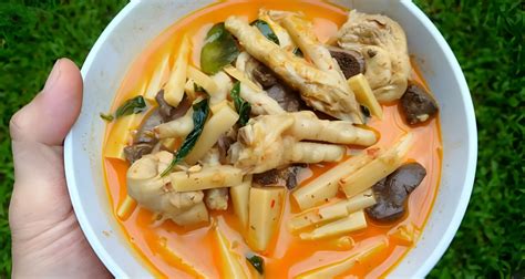 How To Make Chicken Feet Soup In 4 Simple Steps