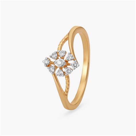 Blossom Brilliance Diamond Finger Ring